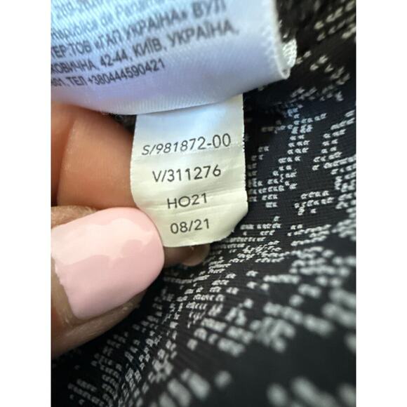 NWOT Athleta Womens Ultimate Stash Textured 7/8 Tight Black Leggings Size M - Picture 8 of 9